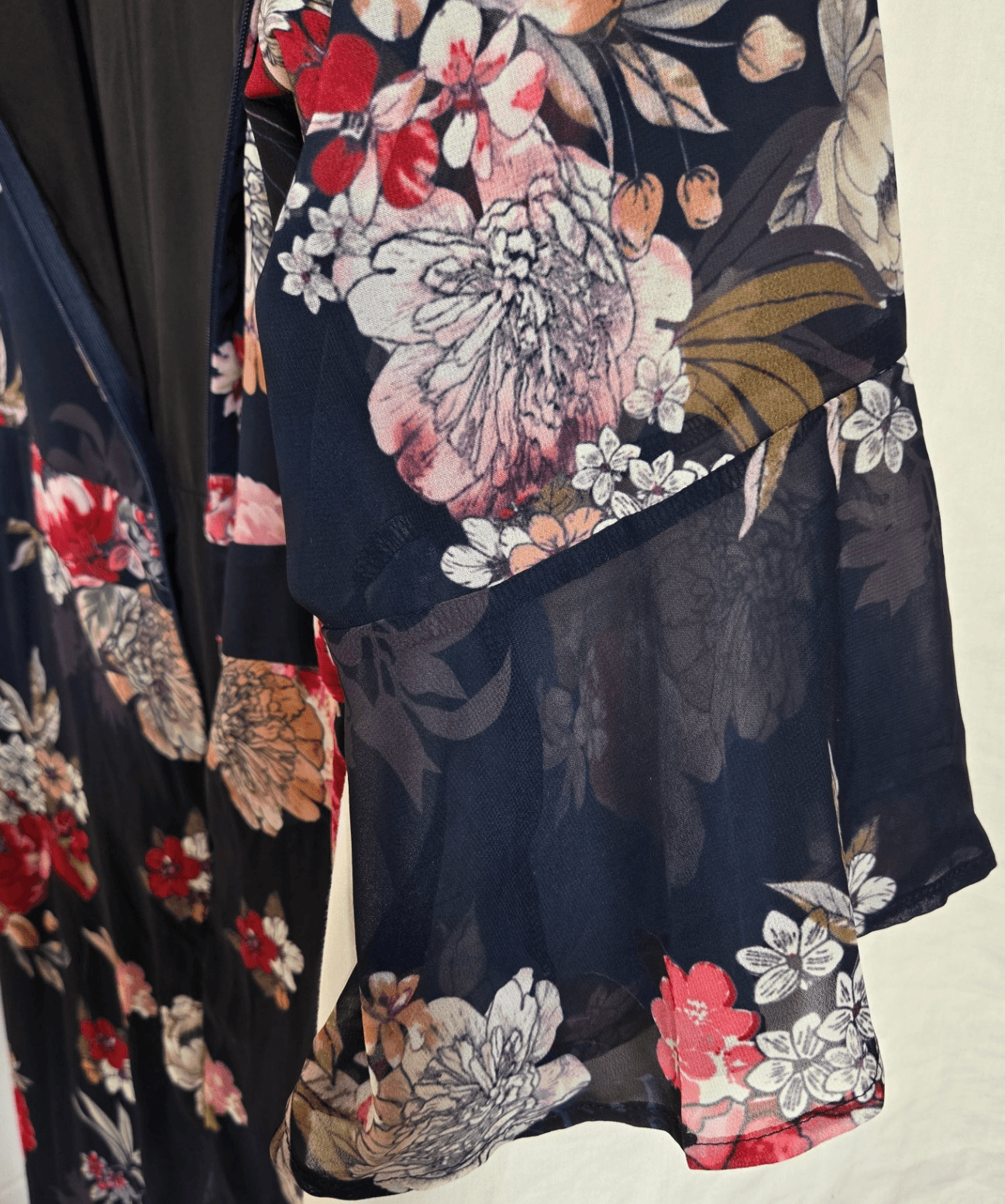 Euro Edit Ladies Dress Size 14/42 Midi Dress - Short Sleeve Navy Blue Floral Pat — photo 7 of 9