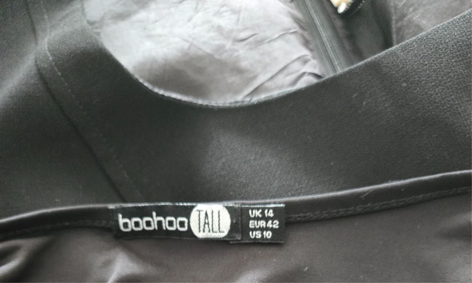 Ladies Boohoo Tall Black Long Sleeved Wrap Dress - Size Aust 14 — photo 14 of 14