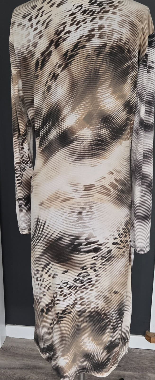 Philosophy Long Sleeved Animal Print Dress - Size 14 with Split — photo 8 of 11