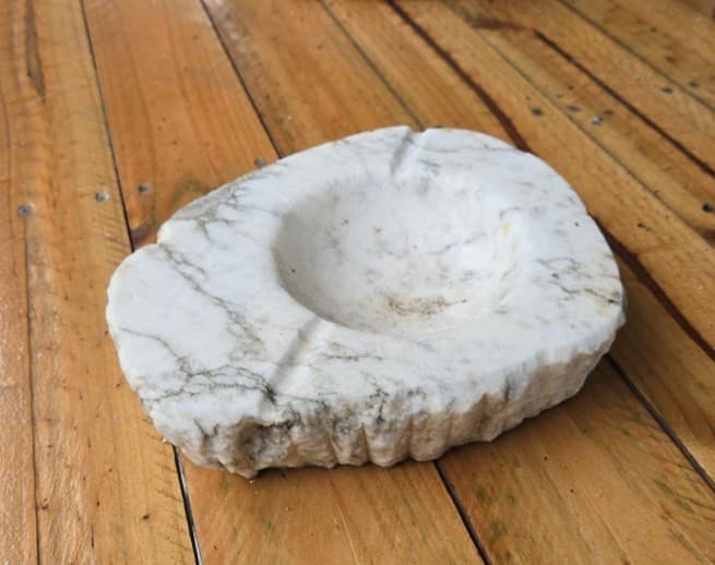 Large Vintage 3.5kg Marbled Alabaster Stone Ashtray/ Cigar / Sculptural Bowl — photo 2 of 11