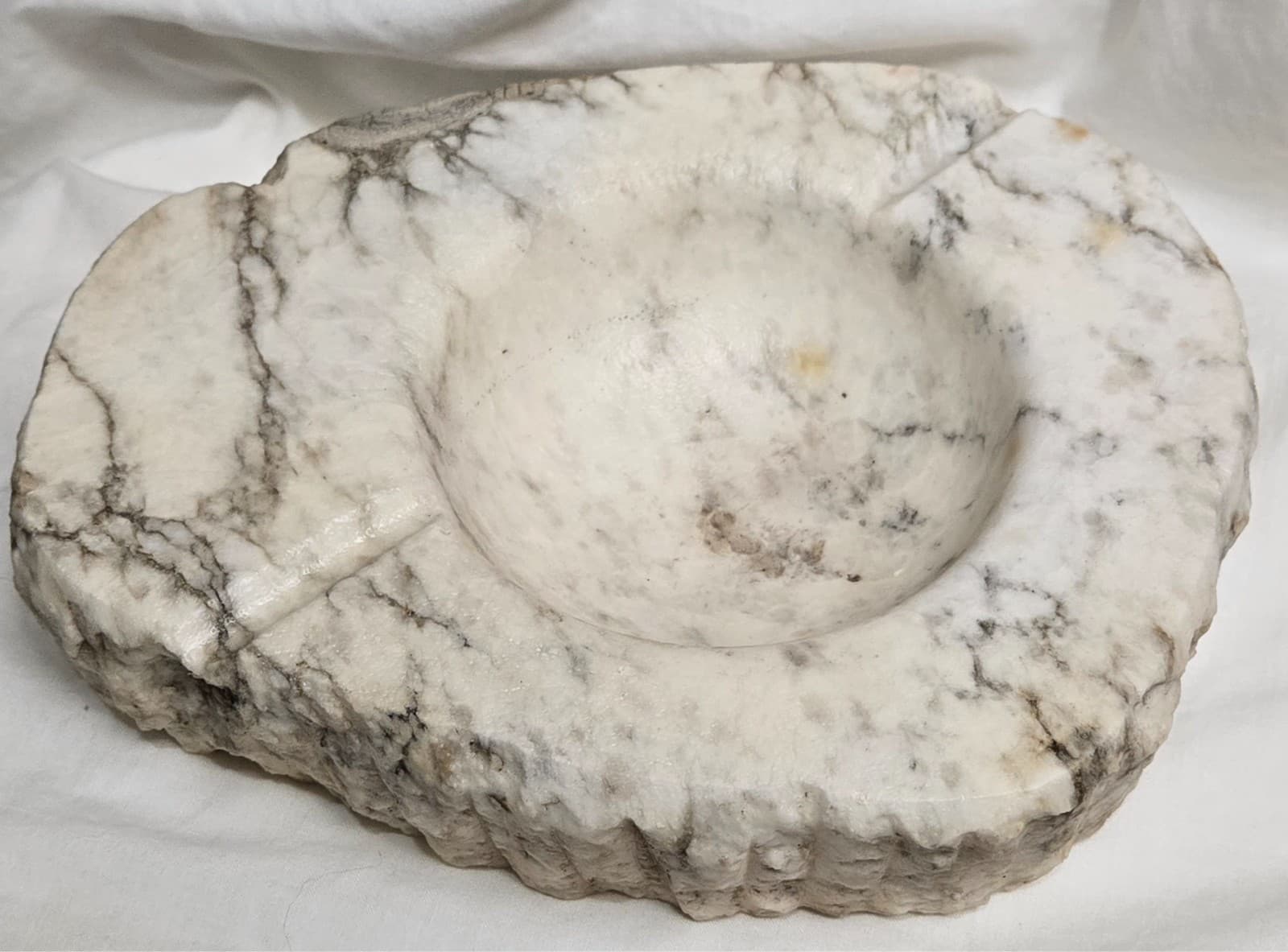 Large Vintage 3.5kg Marbled Alabaster Stone Ashtray/ Cigar / Sculptural Bowl — photo 6 of 11