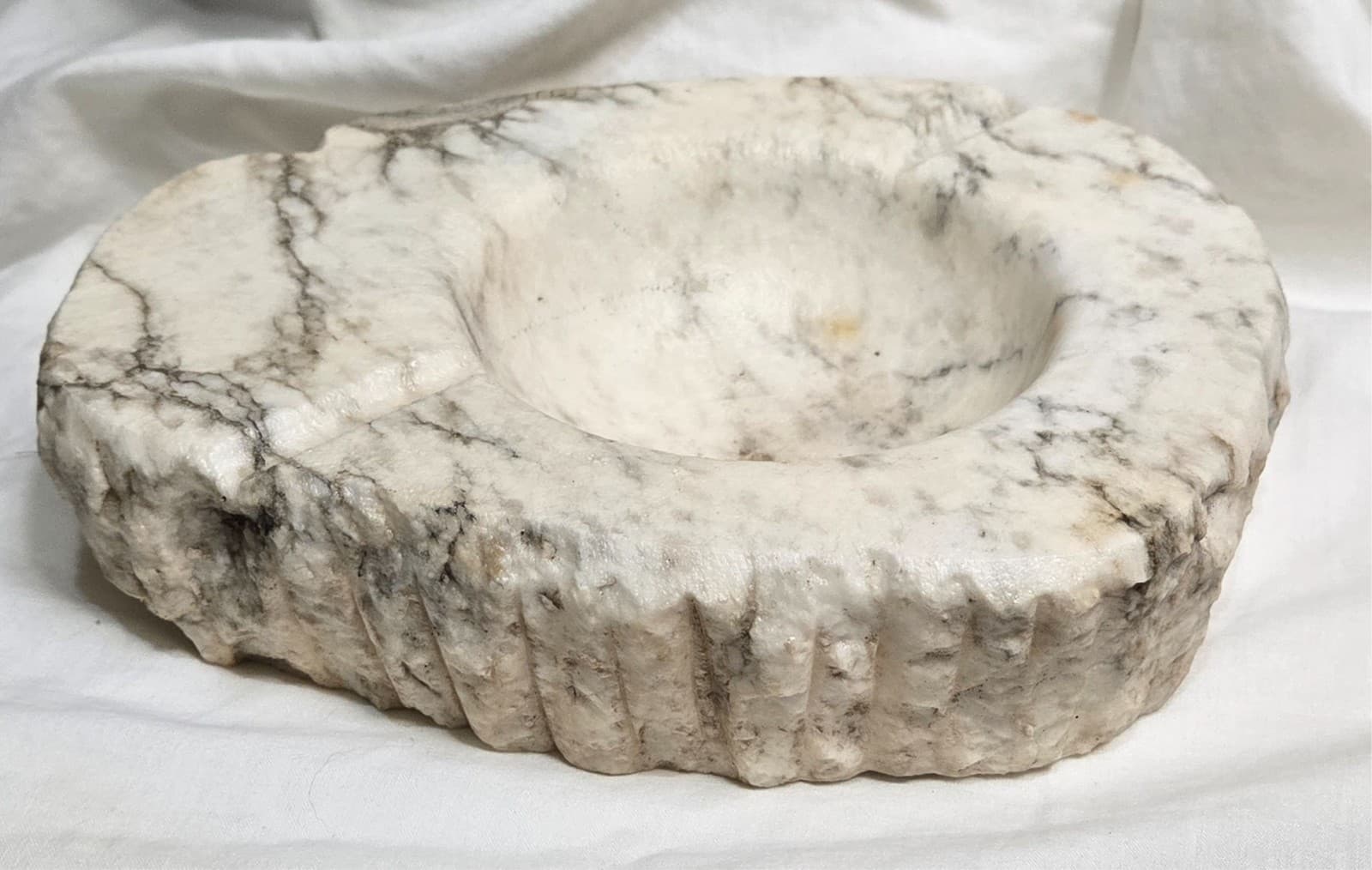 Large Vintage 3.5kg Marbled Alabaster Stone Ashtray/ Cigar / Sculptural Bowl — photo 7 of 11