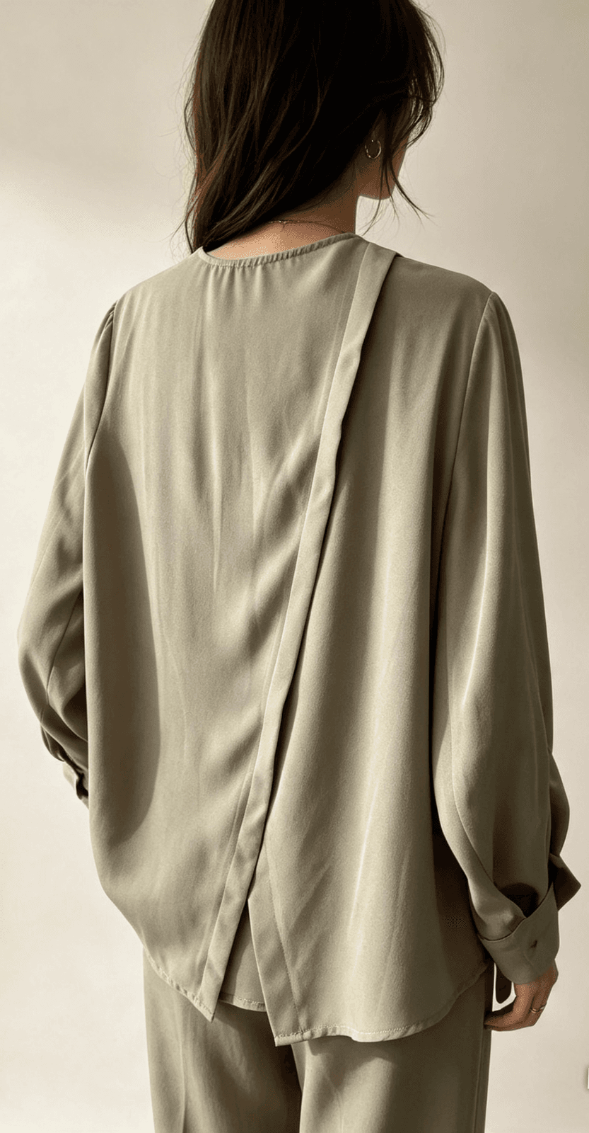 Sportsgirl Size 12 Green Khaki Ladies Long Sleeve Blouse — photo 2 of 9