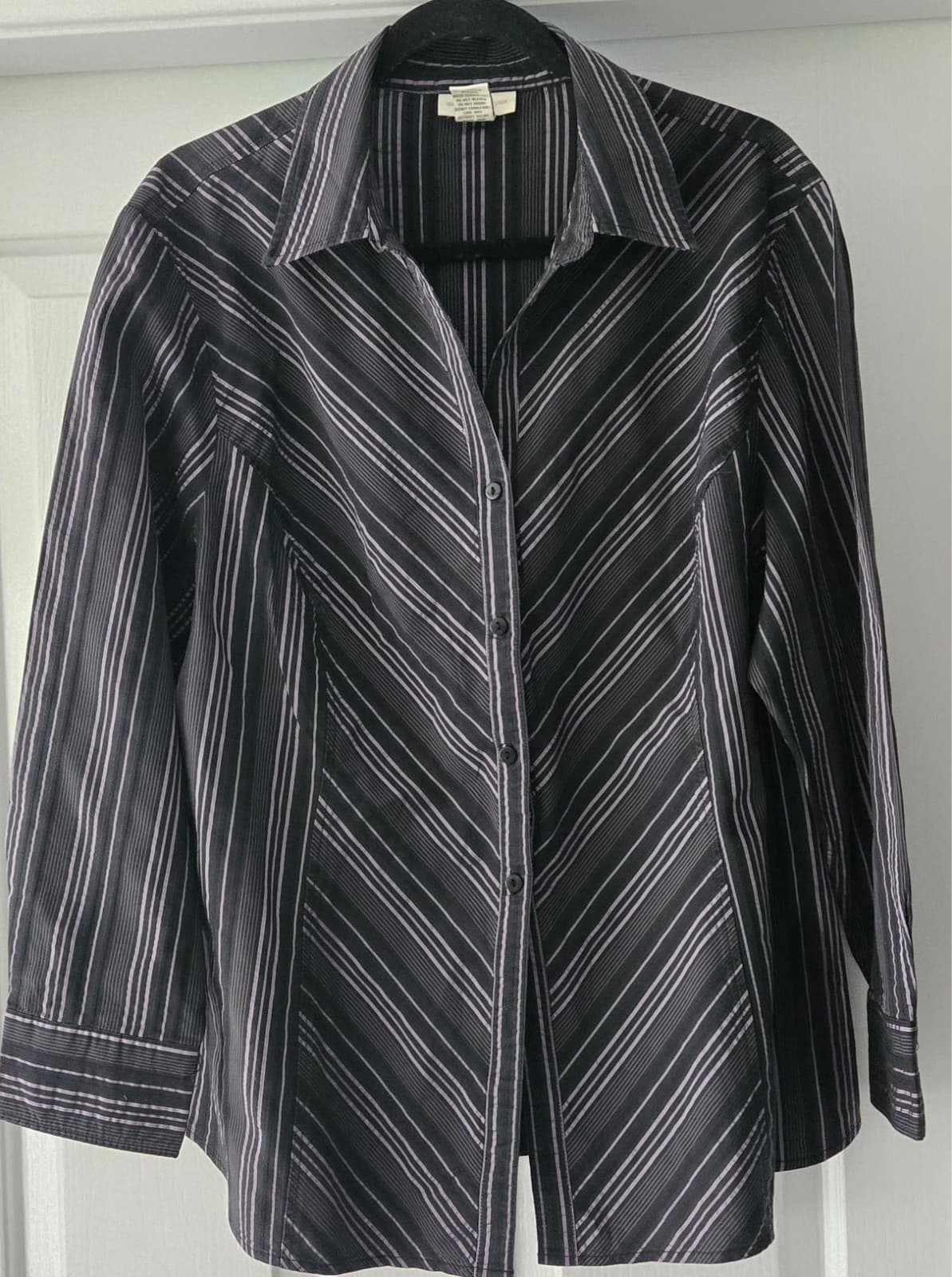 Sixteen Twenty Six Ladies Black/Purple Collared Stripe Shirt - Size 20 — photo 1 of 5