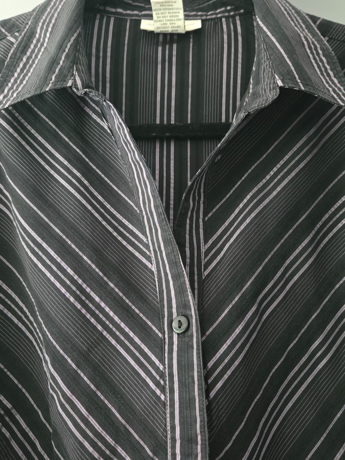 Sixteen Twenty Six Ladies Black/Purple Collared Stripe Shirt - Size 20 — photo 2 of 5