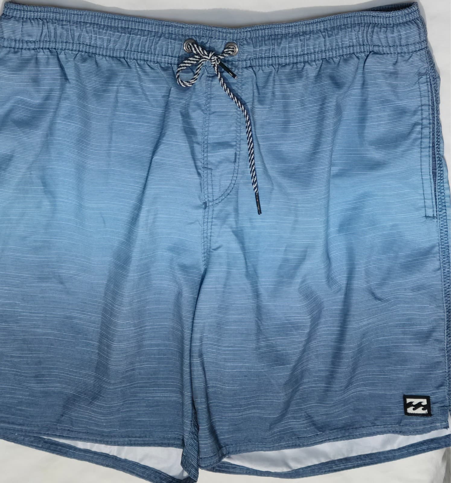 Billabong All Day Stripe Swim Shorts Blue Size 14 — photo 2 of 5