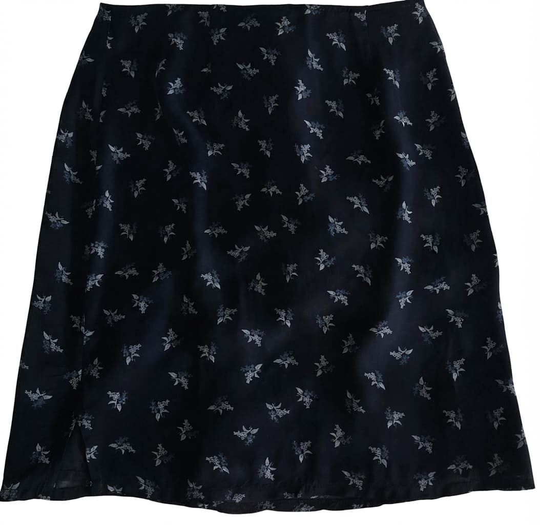 JACQUI·E Navy Blue Floral Midi Skirt With Side Slit Size 14 — photo 1 of 6