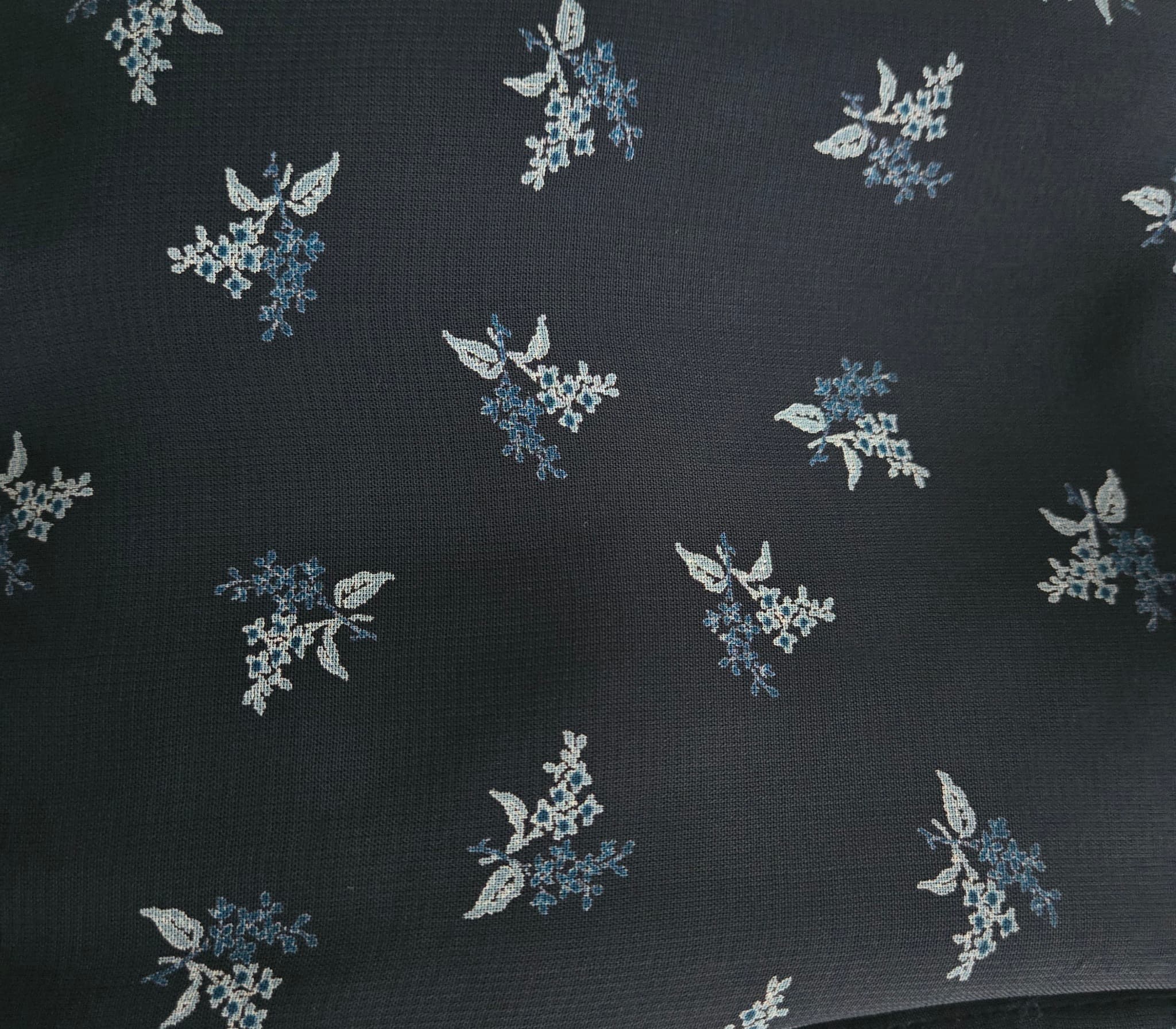 JACQUI·E Navy Blue Floral Midi Skirt With Side Slit Size 14 — photo 5 of 6