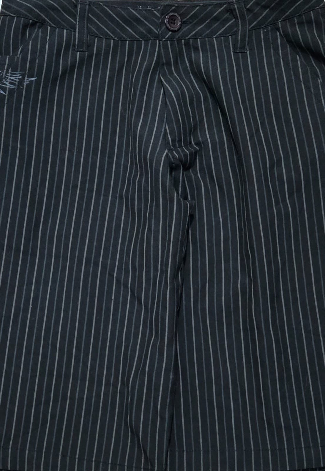Quiksilver Boys Pinstripe Cargo Shorts Black Size 12 — photo 2 of 3