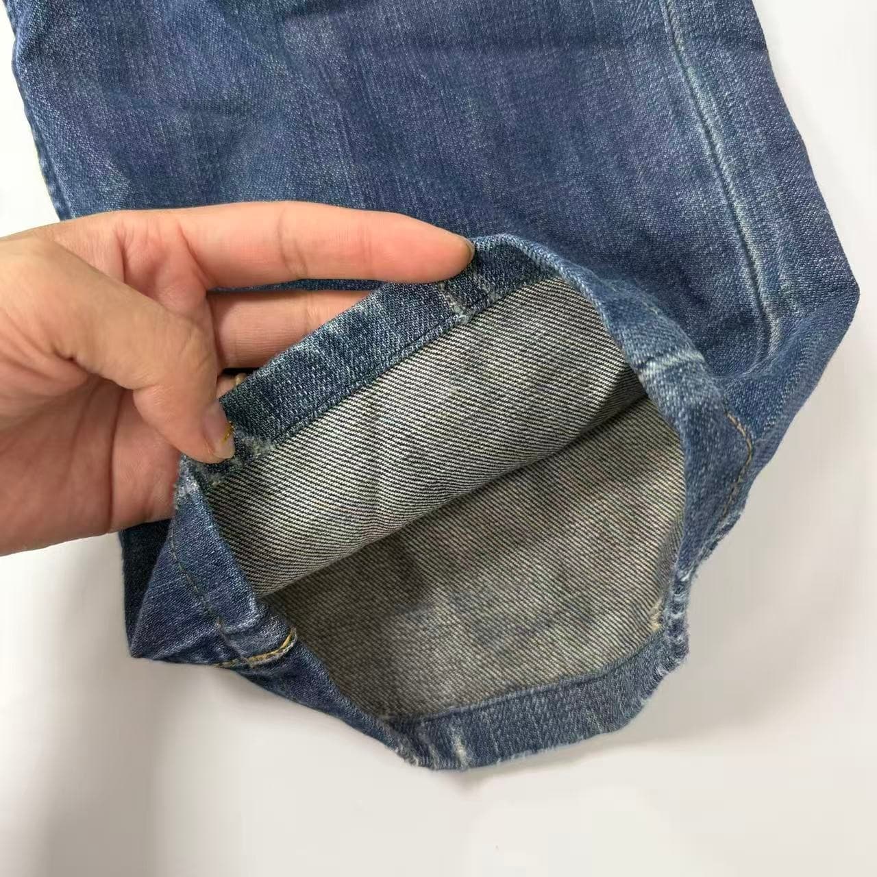 2000s Levi's 501 Original Fit Jeans Blue — photo 5 of 9