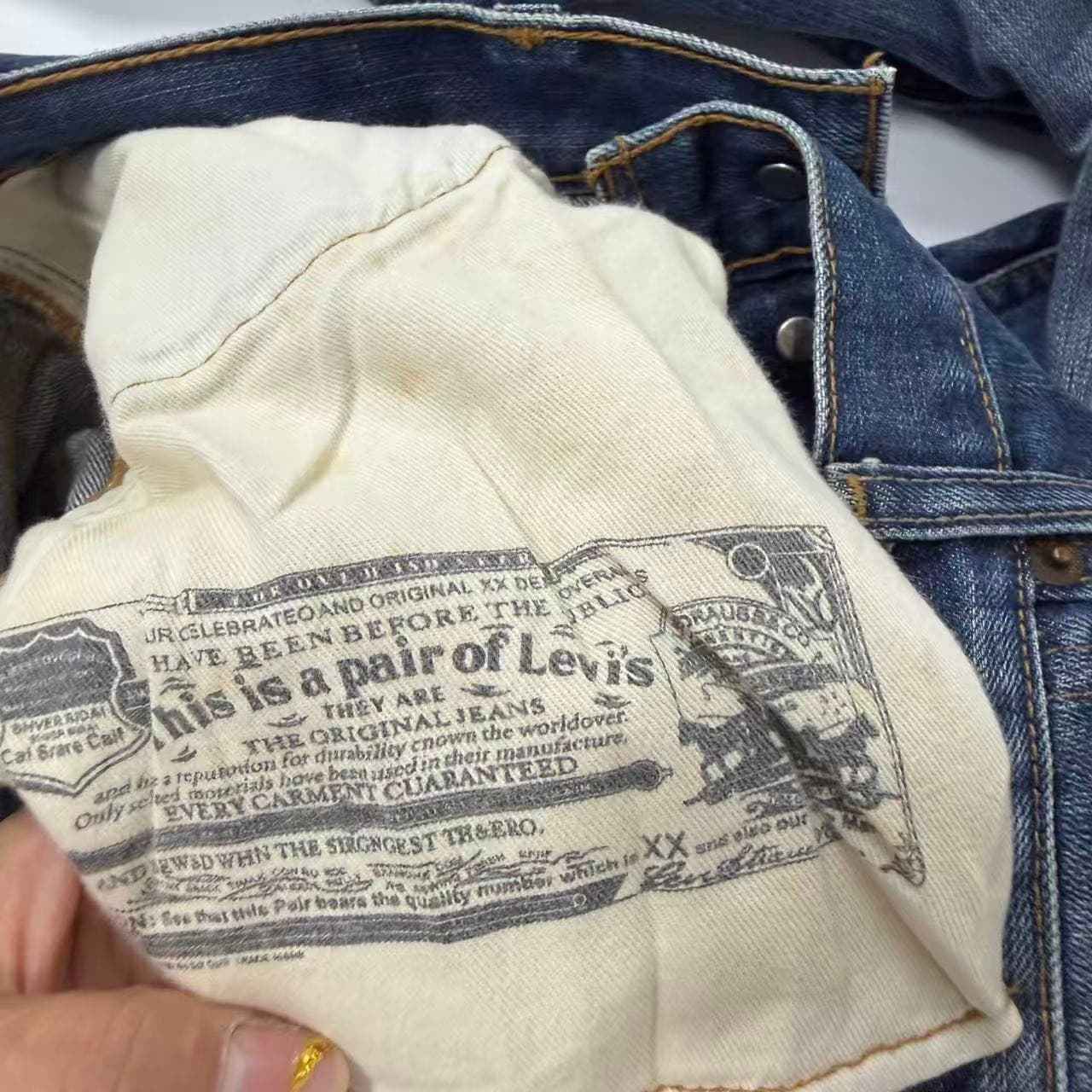 2000s Levi Strauss & Co. 501 Original Fit Jeans — photo 2 of 6