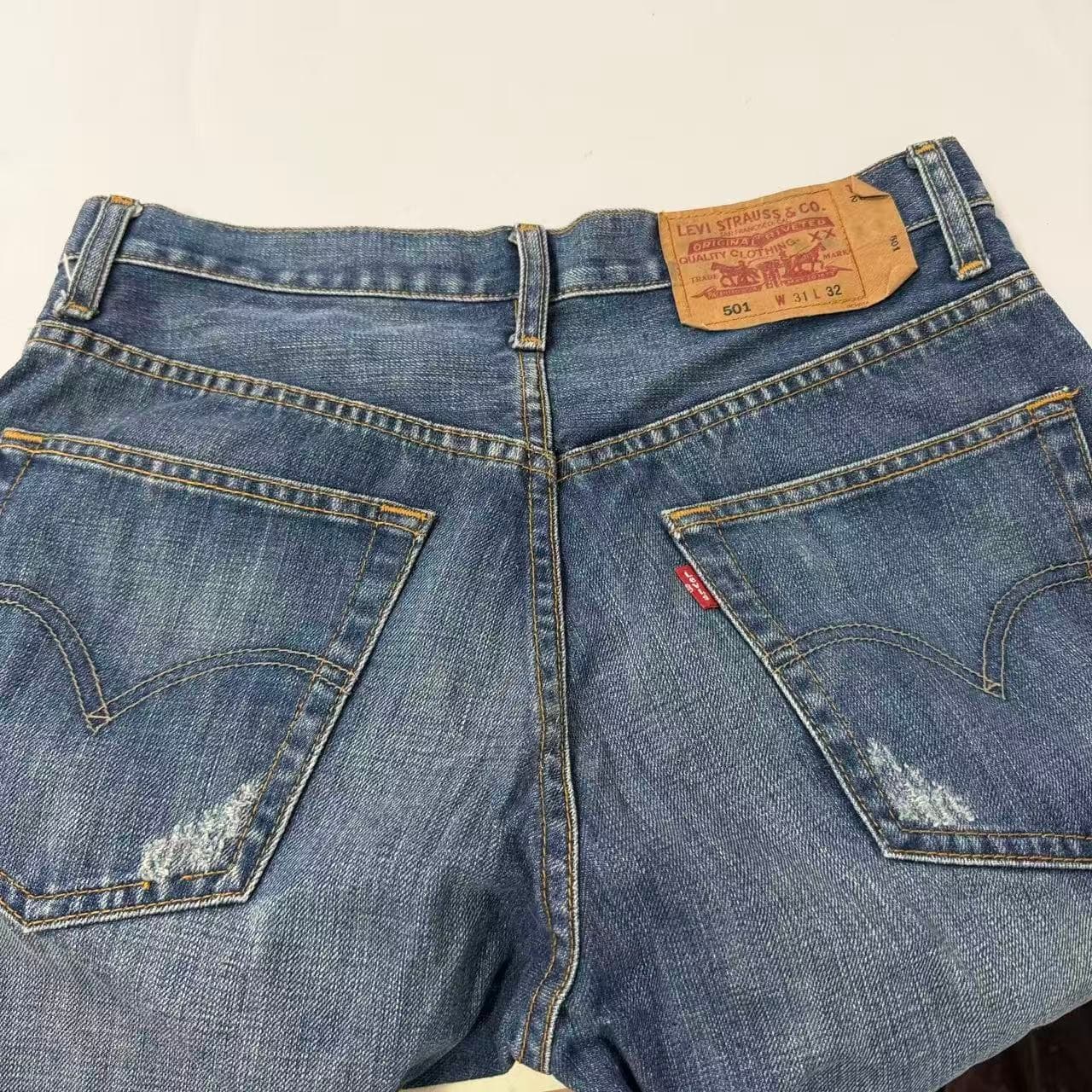 2000s Levi Strauss & Co. 501 Original Fit Jeans — photo 3 of 6