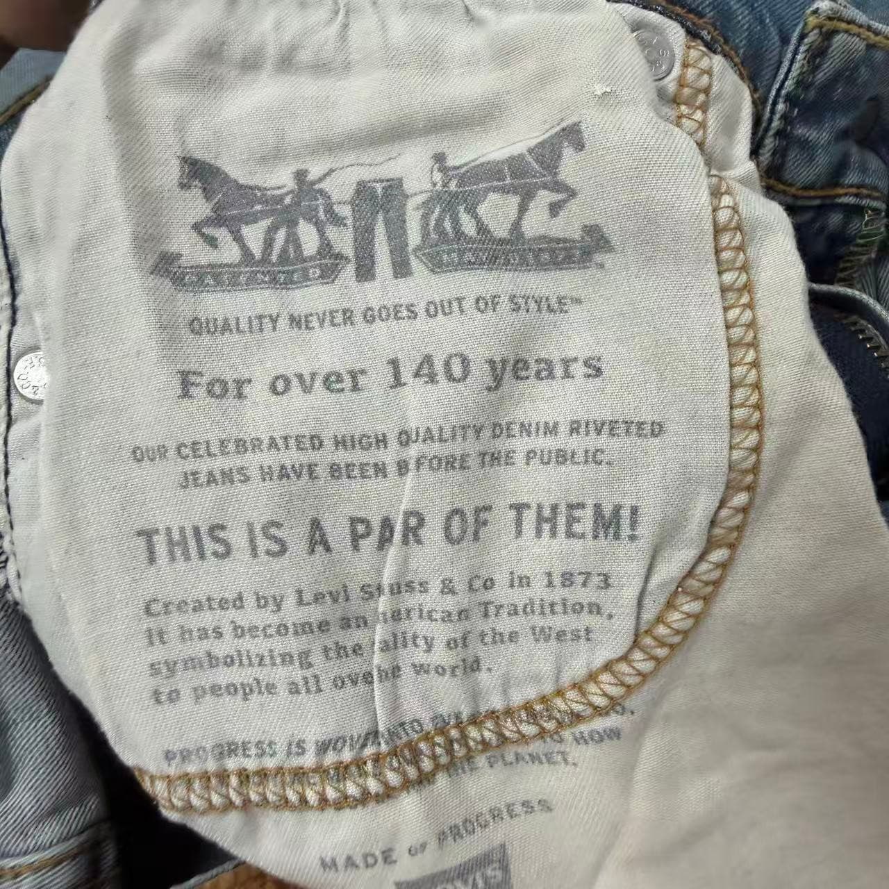 2000s Levi Strauss & Co. 505 Regular Fit Jeans — photo 2 of 8