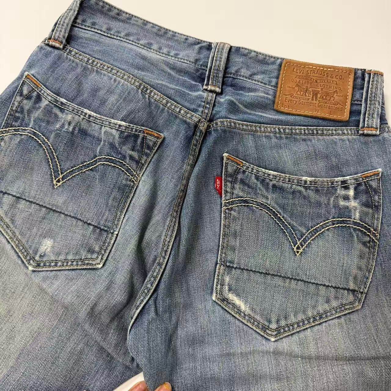 2000s Levi Strauss & Co. 505 Slim Straight Jeans — photo 6 of 8