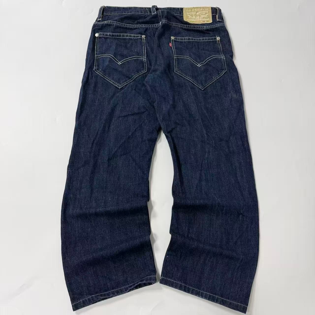 2000s Levi Strauss & Co 513 Slim Straight Jeans — photo 7 of 8