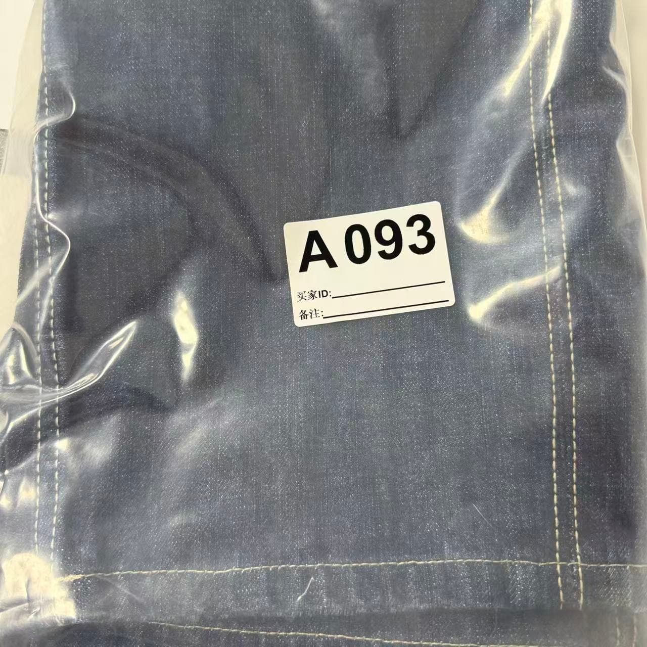 2000s Levi Strauss & Co 513 Slim Straight Jeans — photo 8 of 8