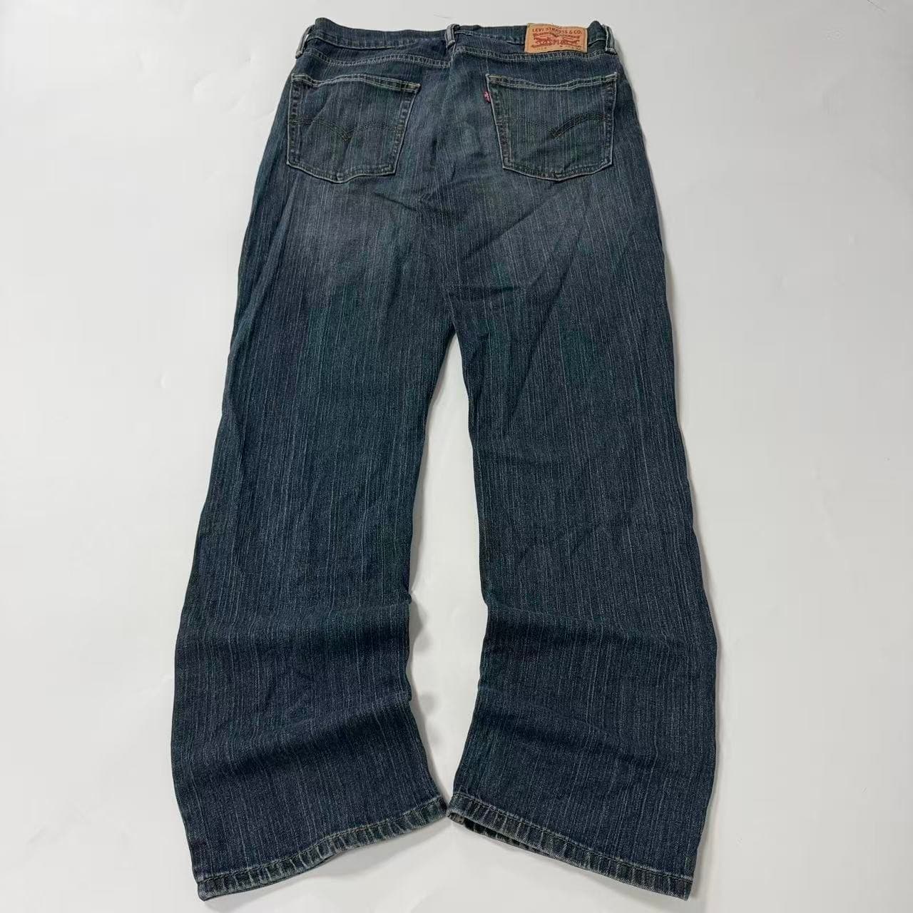 2000s Levi Strauss & Co. 514 Straight Leg Jeans — photo 6 of 7