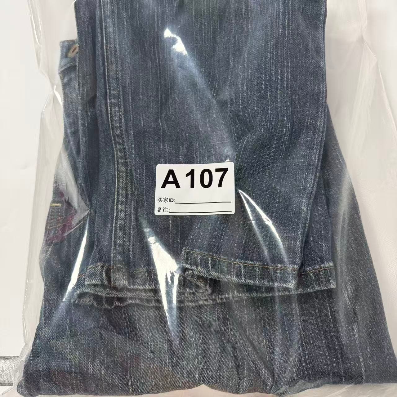 2000s Levi Strauss & Co. 514 Straight Leg Jeans — photo 7 of 7