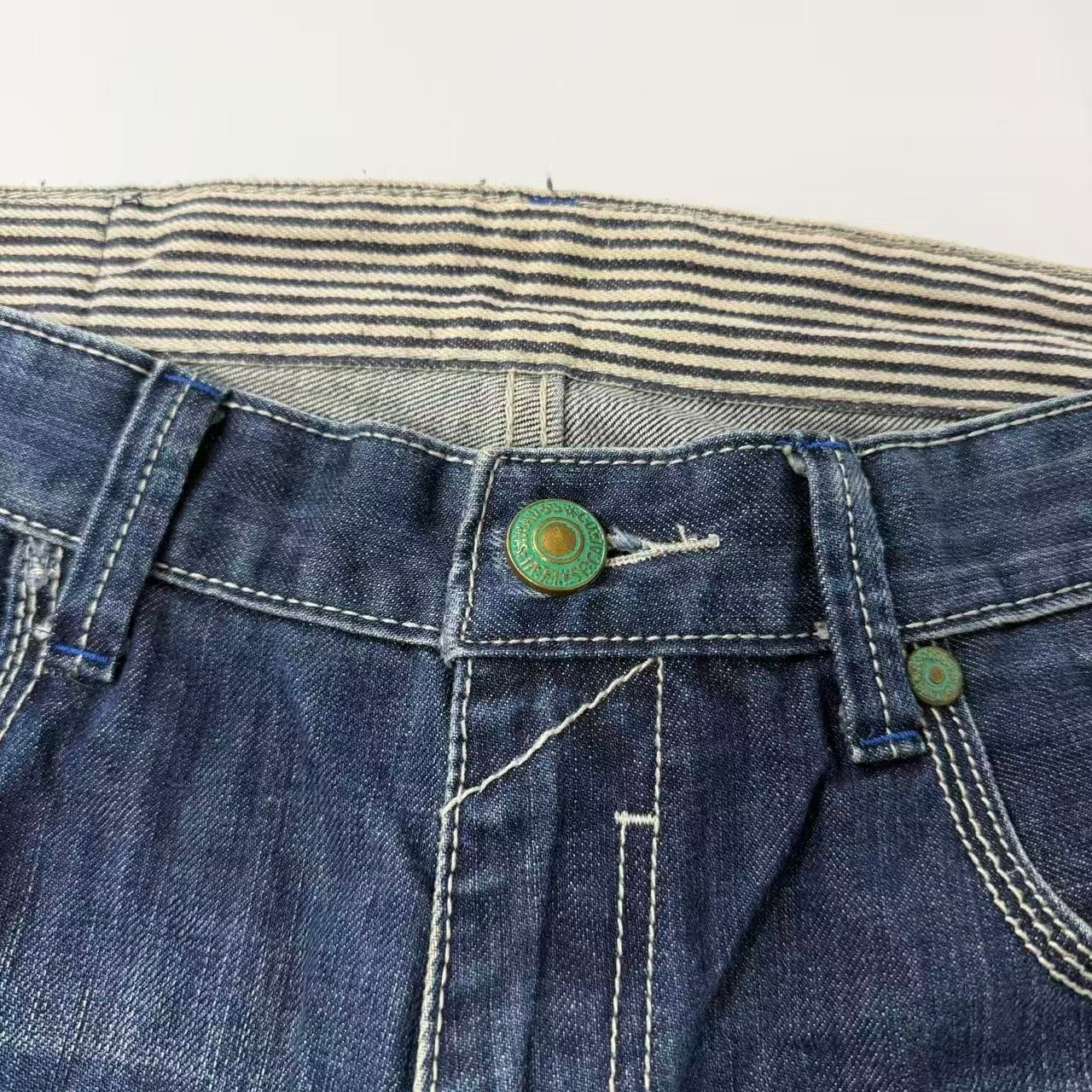 2000s Levi Strauss & Co Distressed Blue Jeans — photo 2 of 6