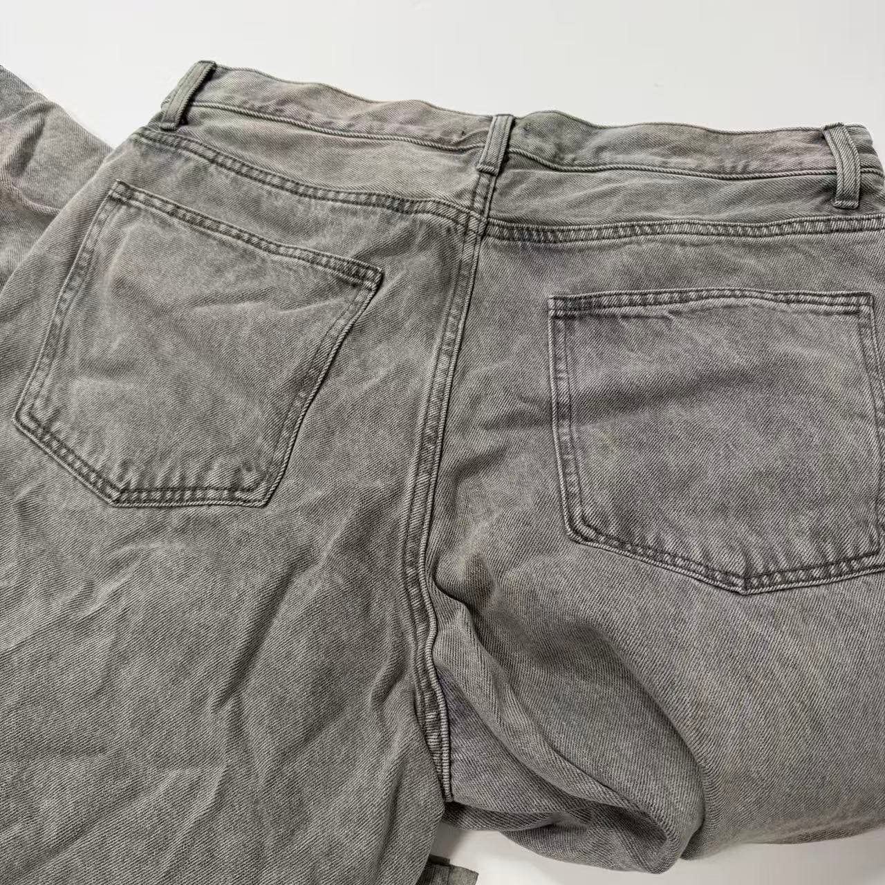 2000s Uniqlo Grey Wide Leg Jeans — photo 4 of 7
