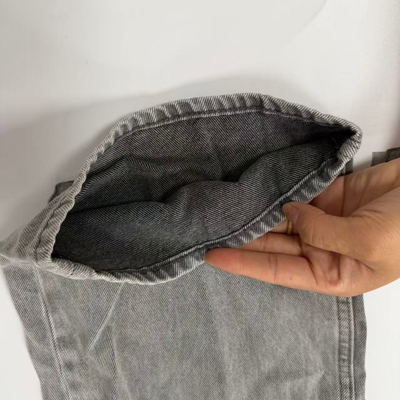 2000s Uniqlo Grey Wide Leg Jeans — photo 5 of 7
