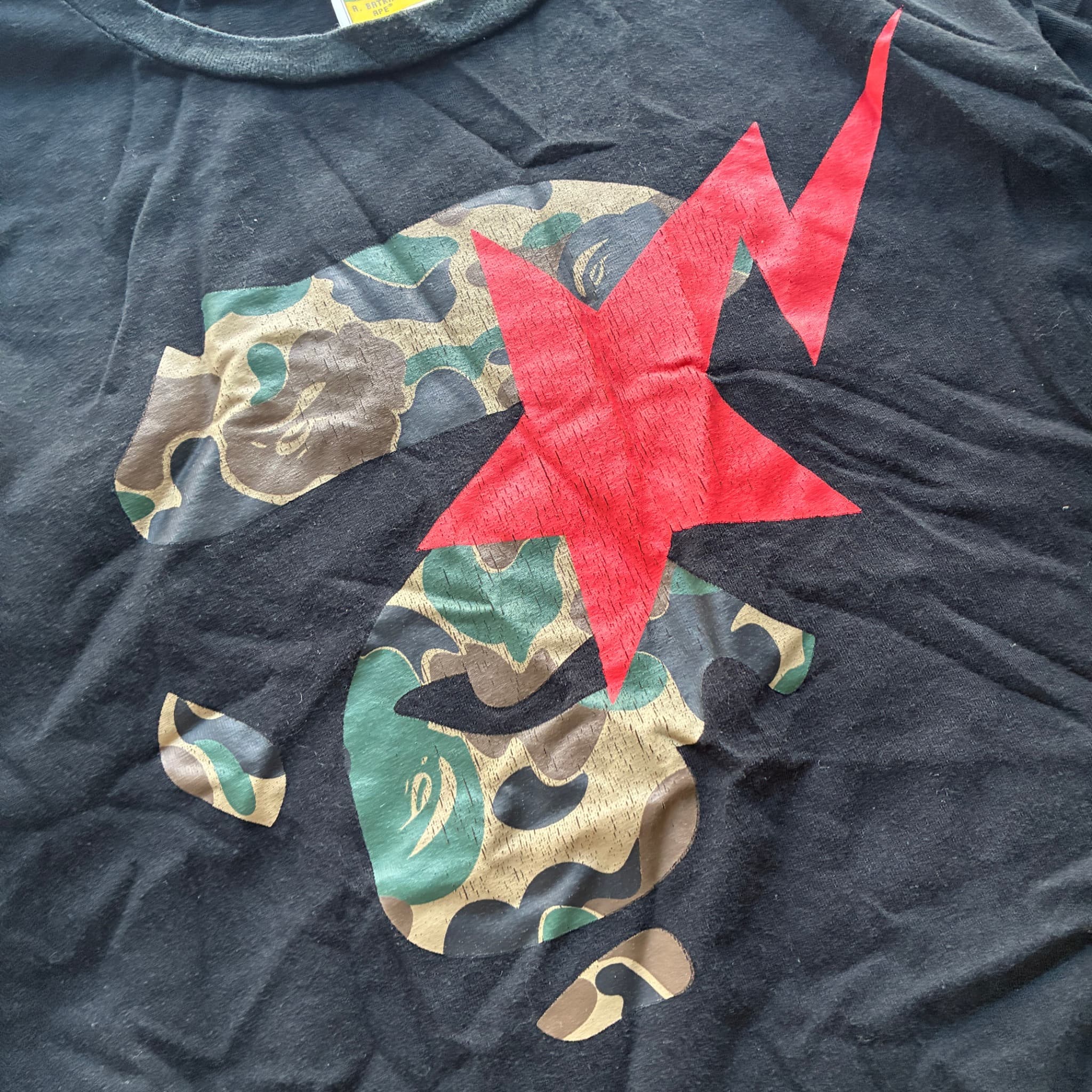 A. BATHING APE BAPE Black Camo Star Graphic T-Shirt Size L — photo 3 of 7