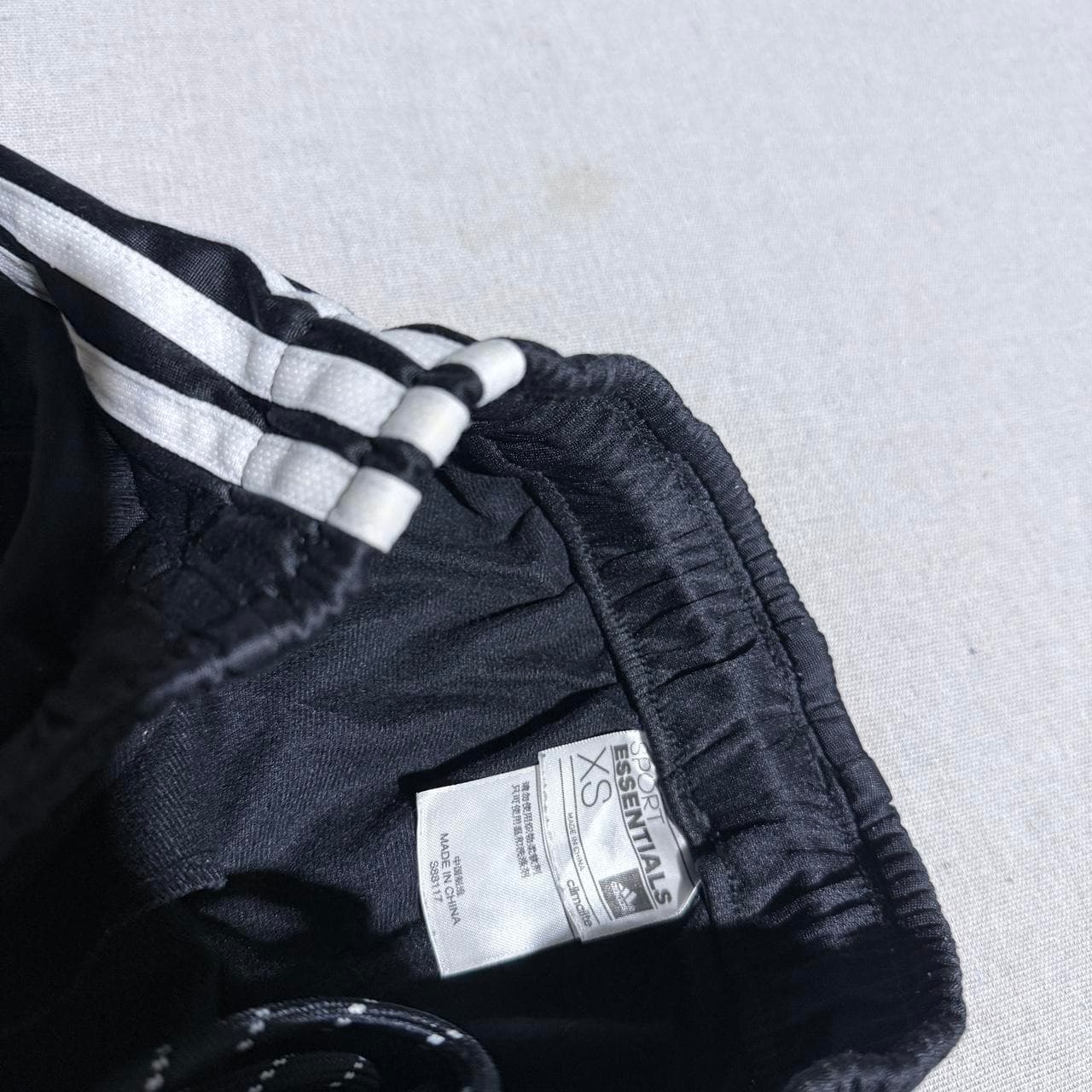 Adidas 3-Stripe Black Track Pants Size XS — photo 4 of 4