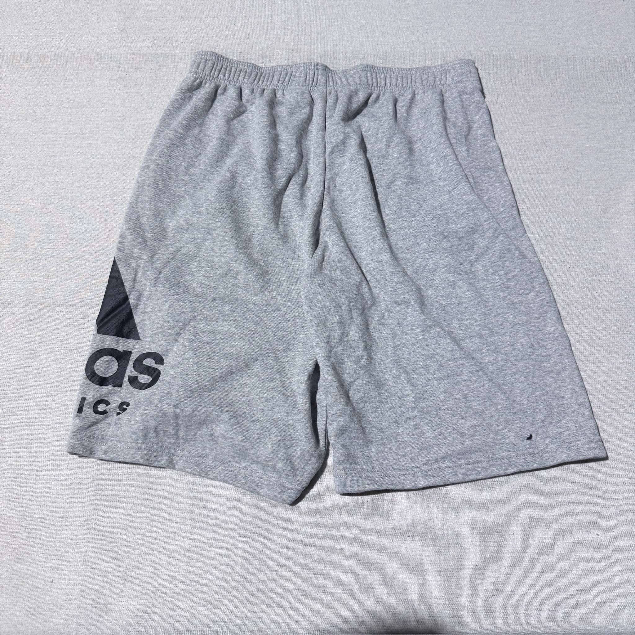 Adidas Athletics Badge of Sport Grey Jersey Shorts Size XL — photo 5 of 6