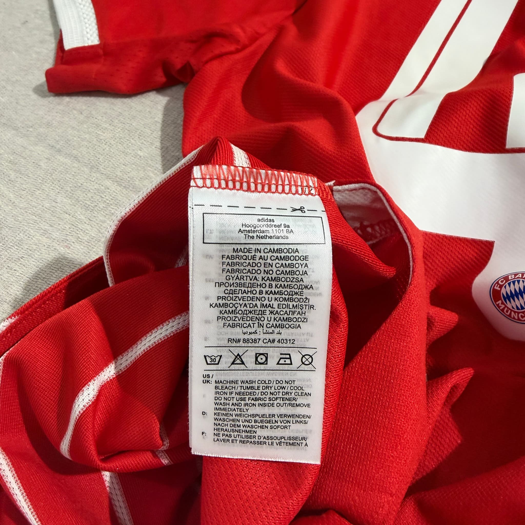 Adidas Bayern Munich 2022-23 Home Authentic Soccer Jersey Red Size M — photo 10 of 11