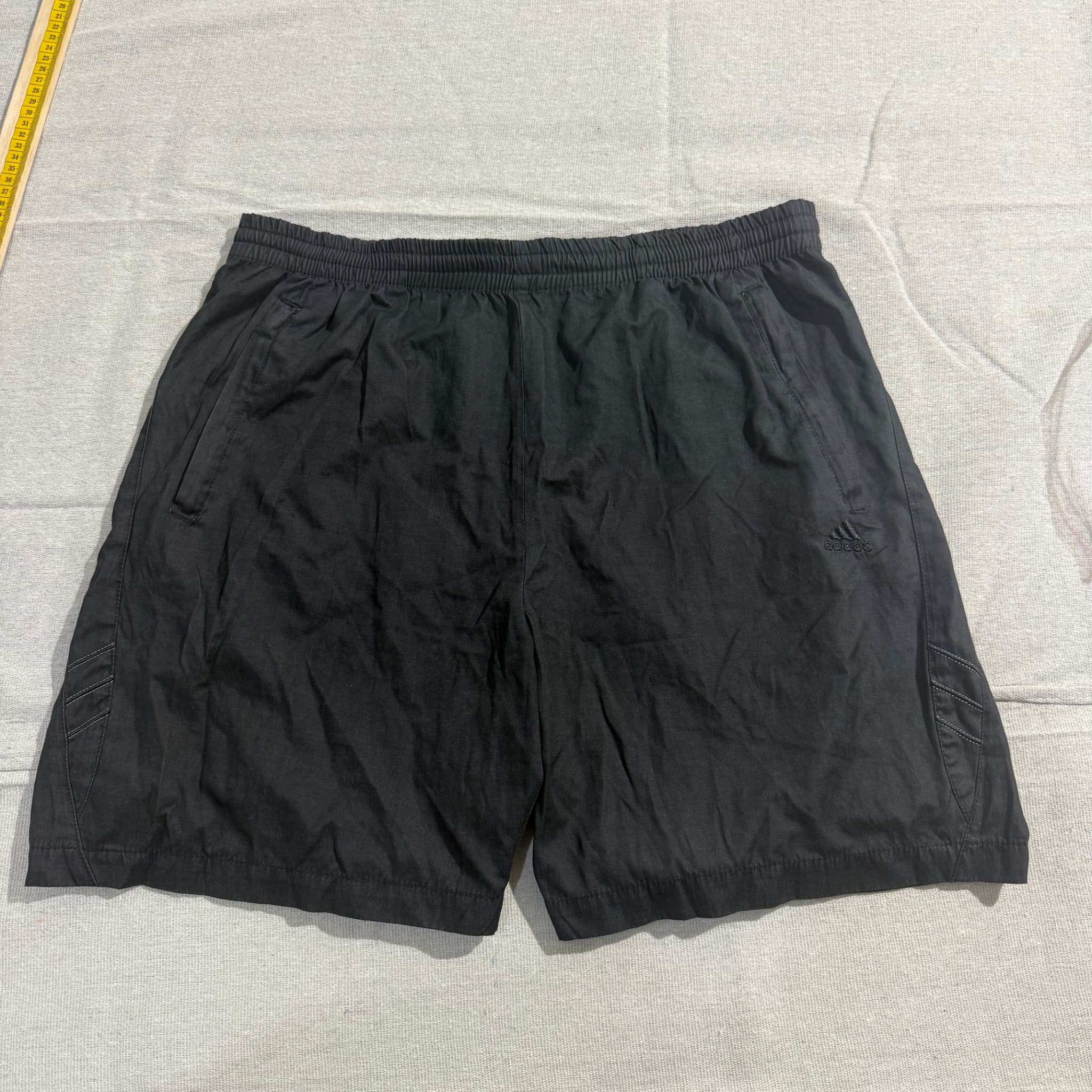 Adidas Black Athletic Shorts Size M — photo 1 of 5