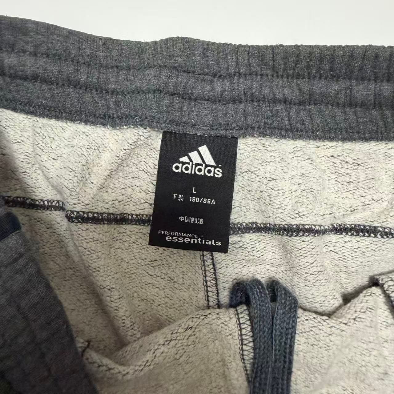 Adidas Grey Sweatpants Women's L — photo 4 of 11