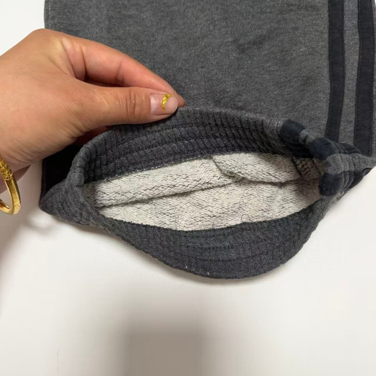 Adidas Grey Sweatpants Women's L — photo 3 of 11