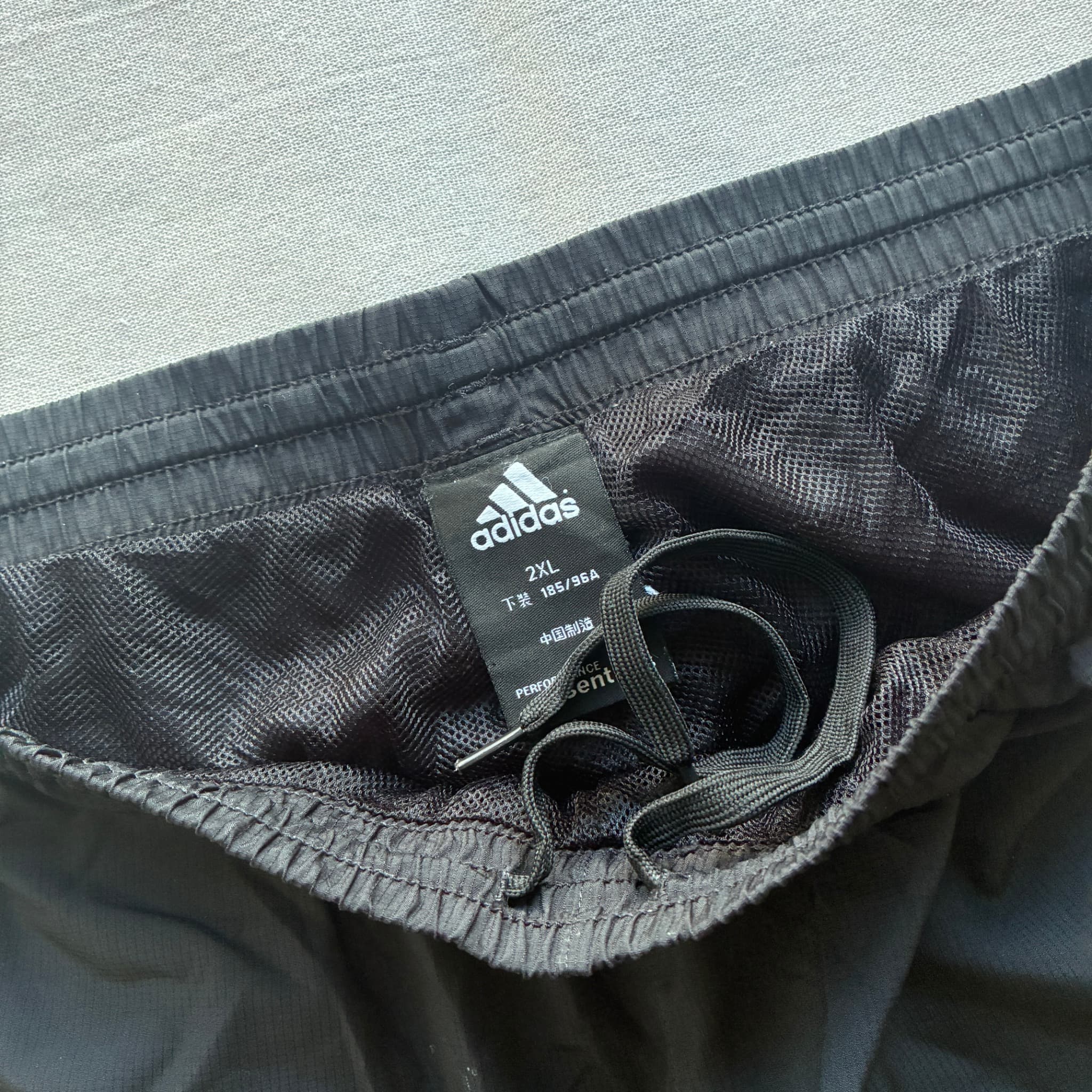 Adidas Men's Black 3-Stripe Ripstop Track Shorts Baggy Vintage 2XL — photo 4 of 7