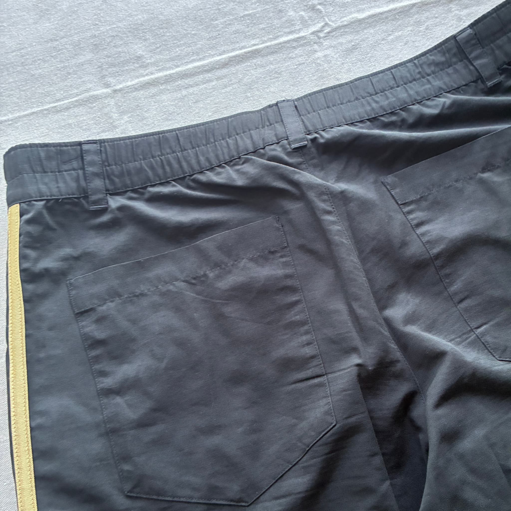 Adidas Men's Black And Gold 3-Stripe Athletic Shorts Size L — photo 6 of 7