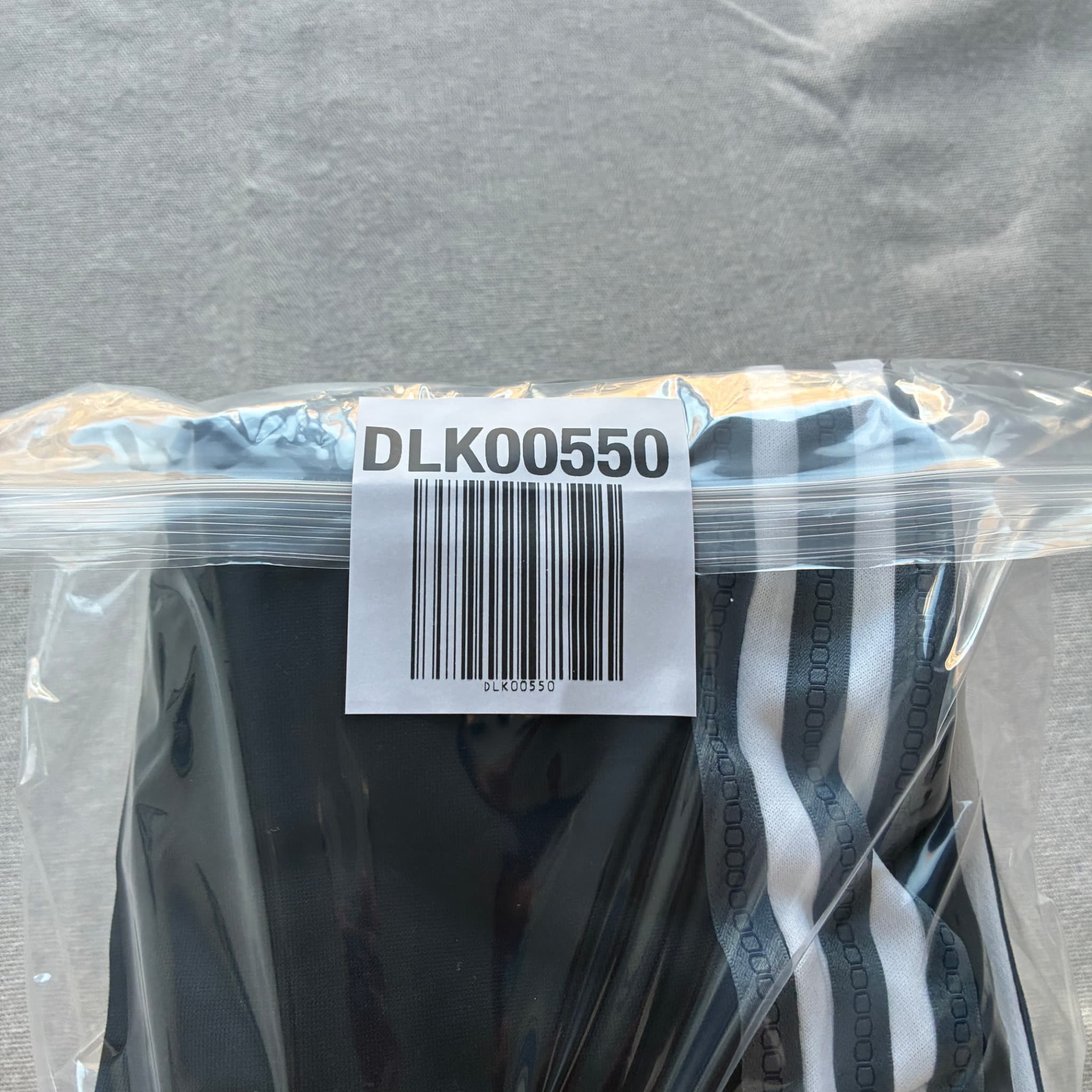 Adidas Men's Black Athletic Shorts 3-Stripe Side Detail Size L — photo 7 of 7