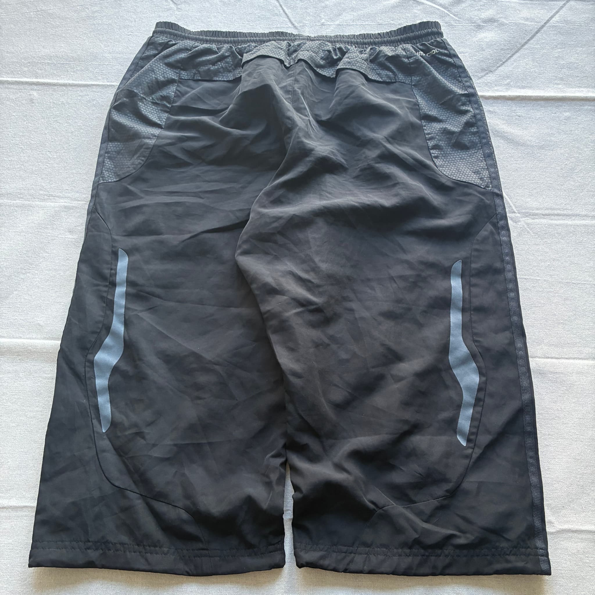 Adidas Men's Black Athletic Three-Quarter Length Shorts 2XL — photo 5 of 7