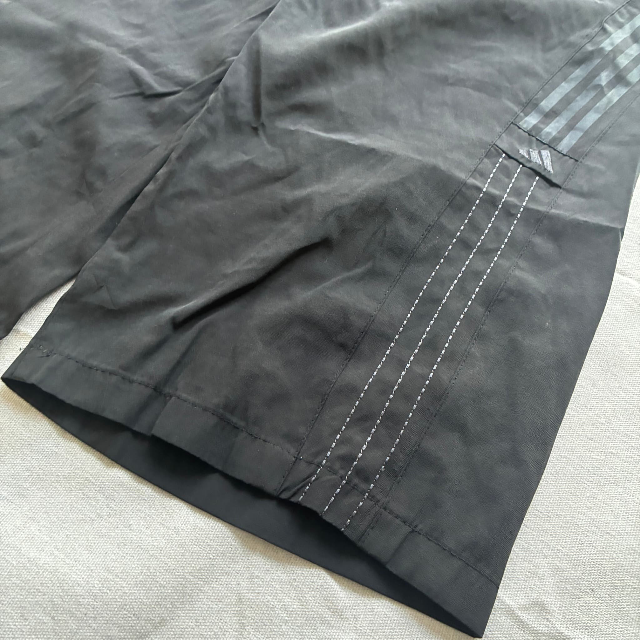 Adidas Men's Black Athletic Three-Quarter Training Shorts Size XL — photo 2 of 7