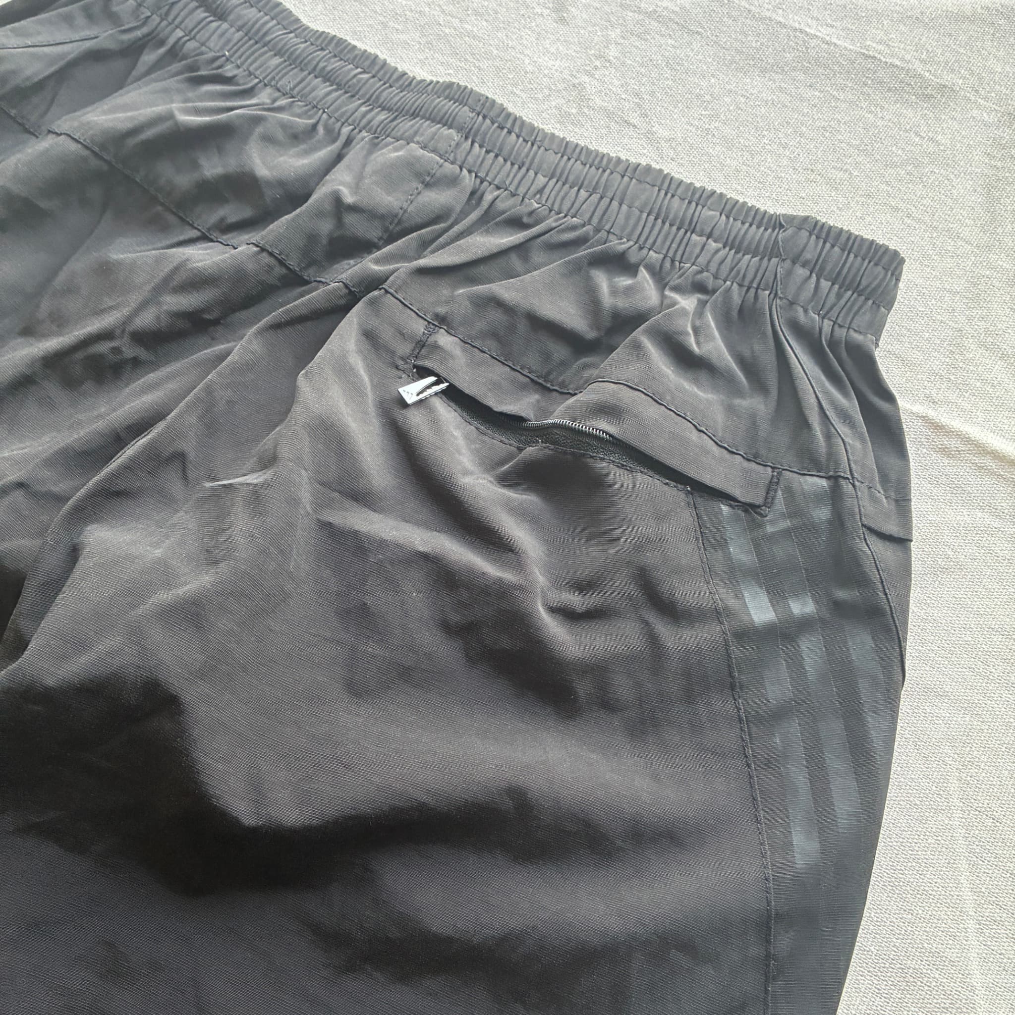 Adidas Men's Black Athletic Three-Quarter Training Shorts Size XL — photo 6 of 7
