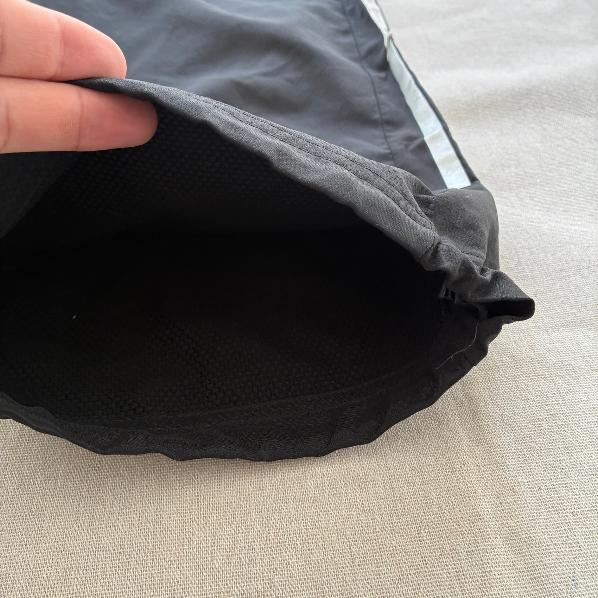 Adidas Men's Black Athletic Training Shorts Baggy Vintage 2000s Release — photo 2 of 7