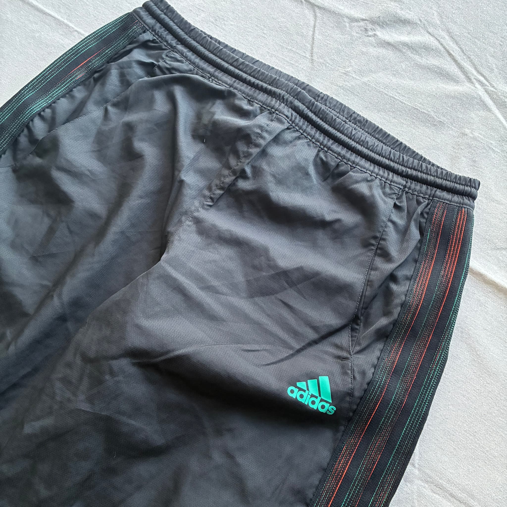Adidas Men's Black Nylon Athletic Shorts With Side Stripe Detail Size L — photo 3 of 6
