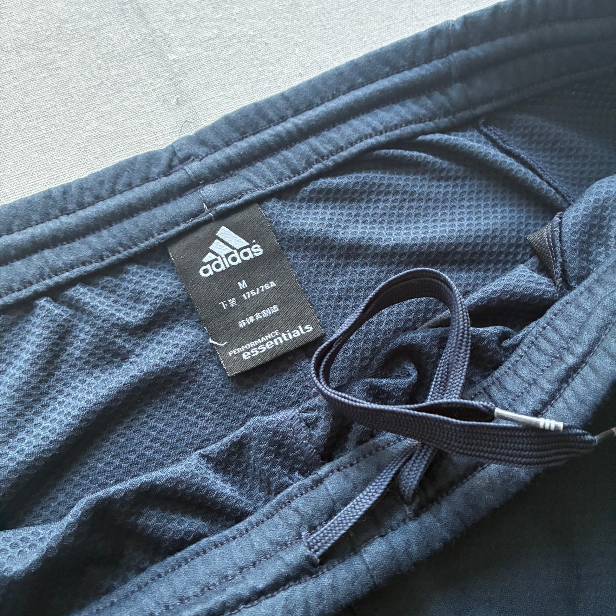 Adidas Men's Black Three-Stripe Track Pants Size M — photo 4 of 11