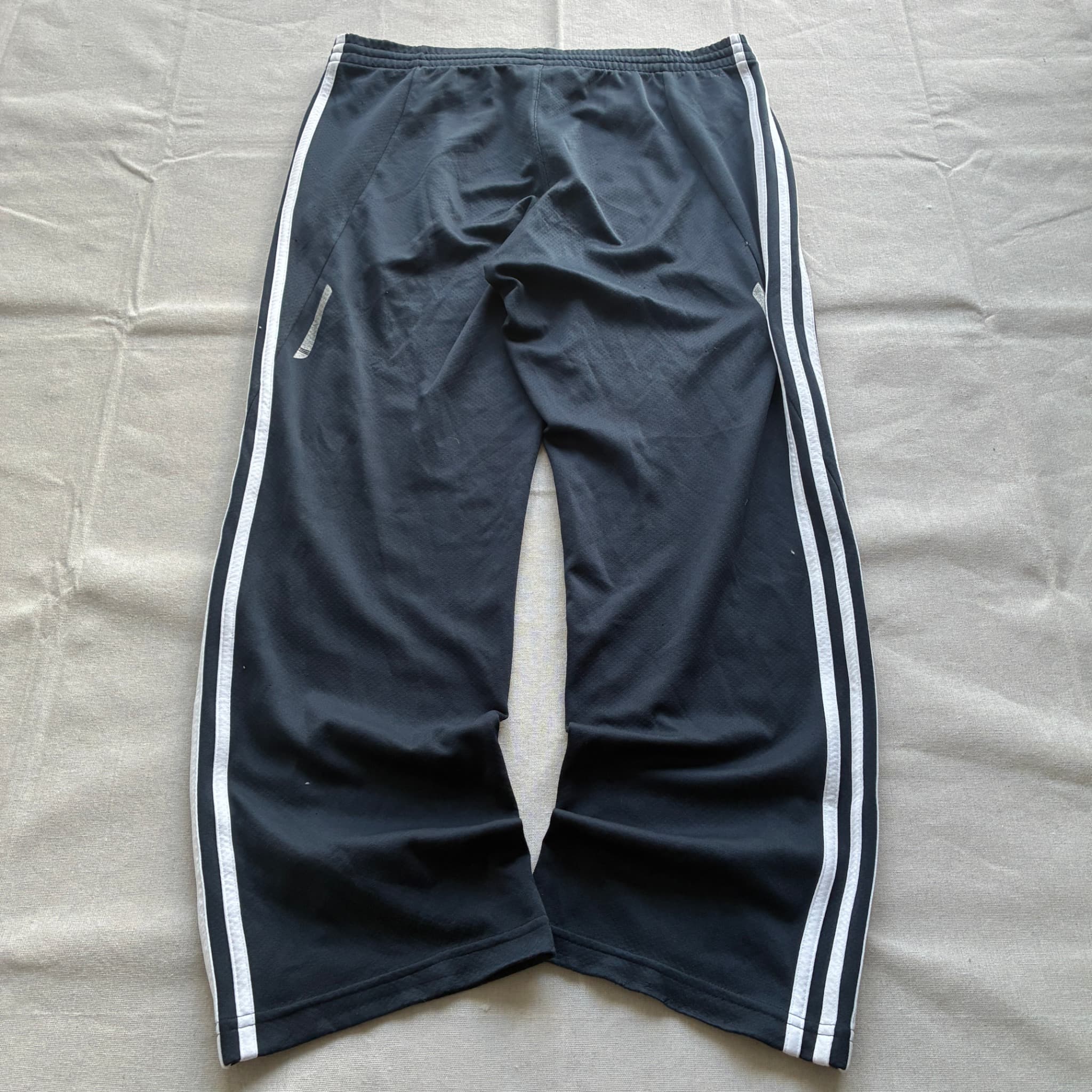 Adidas Men's Black Three-Stripe Track Pants Size M — photo 5 of 11