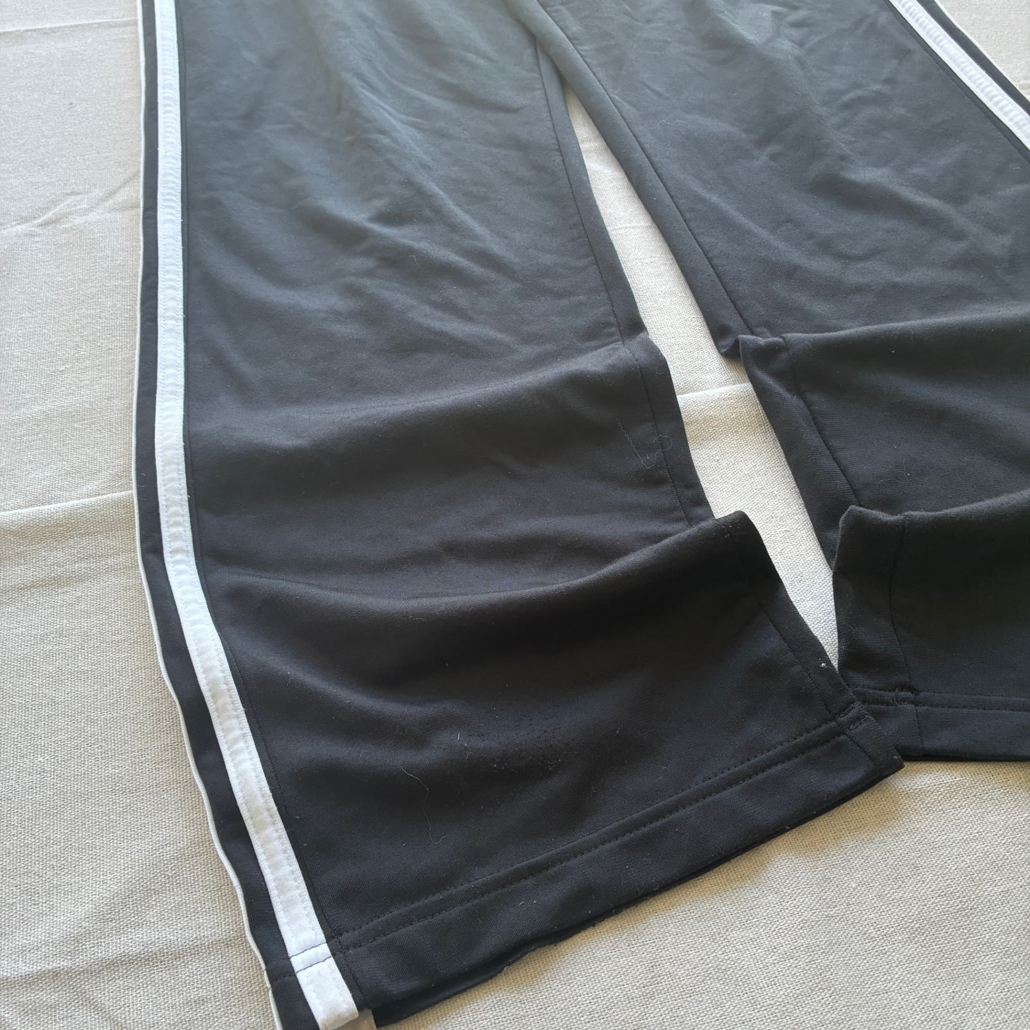 Adidas Men's Black Three-Stripe Track Pants Size M — photo 2 of 7