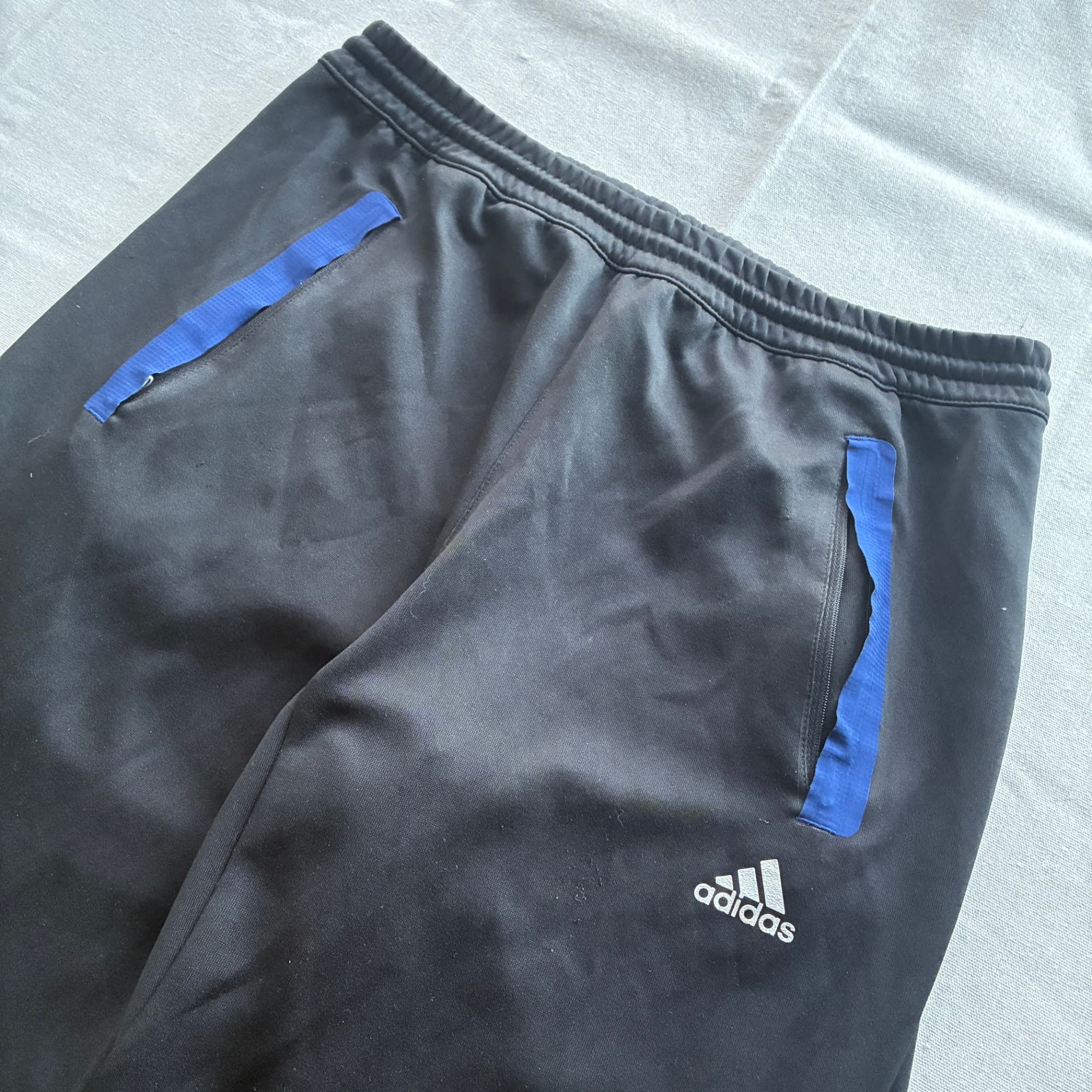 Adidas Men's Black Track Pants With Blue Pocket Accents Size M — photo 3 of 7