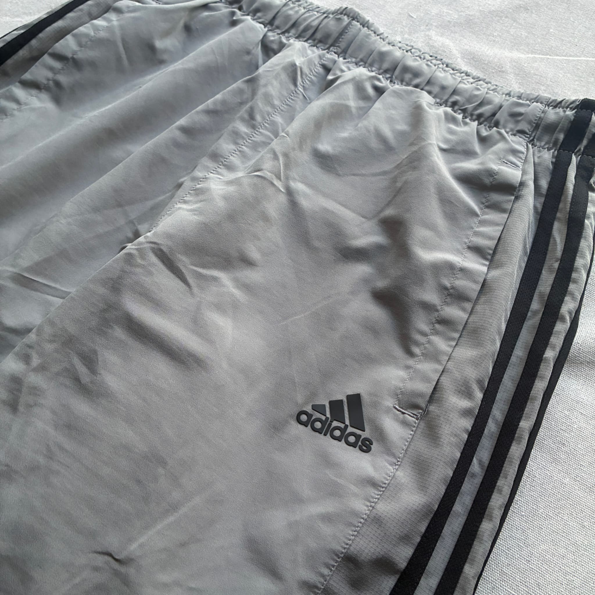 Adidas Men's Grey 3-Stripe Performance Training Shorts Baggy Vintage 2000s M — photo 3 of 7