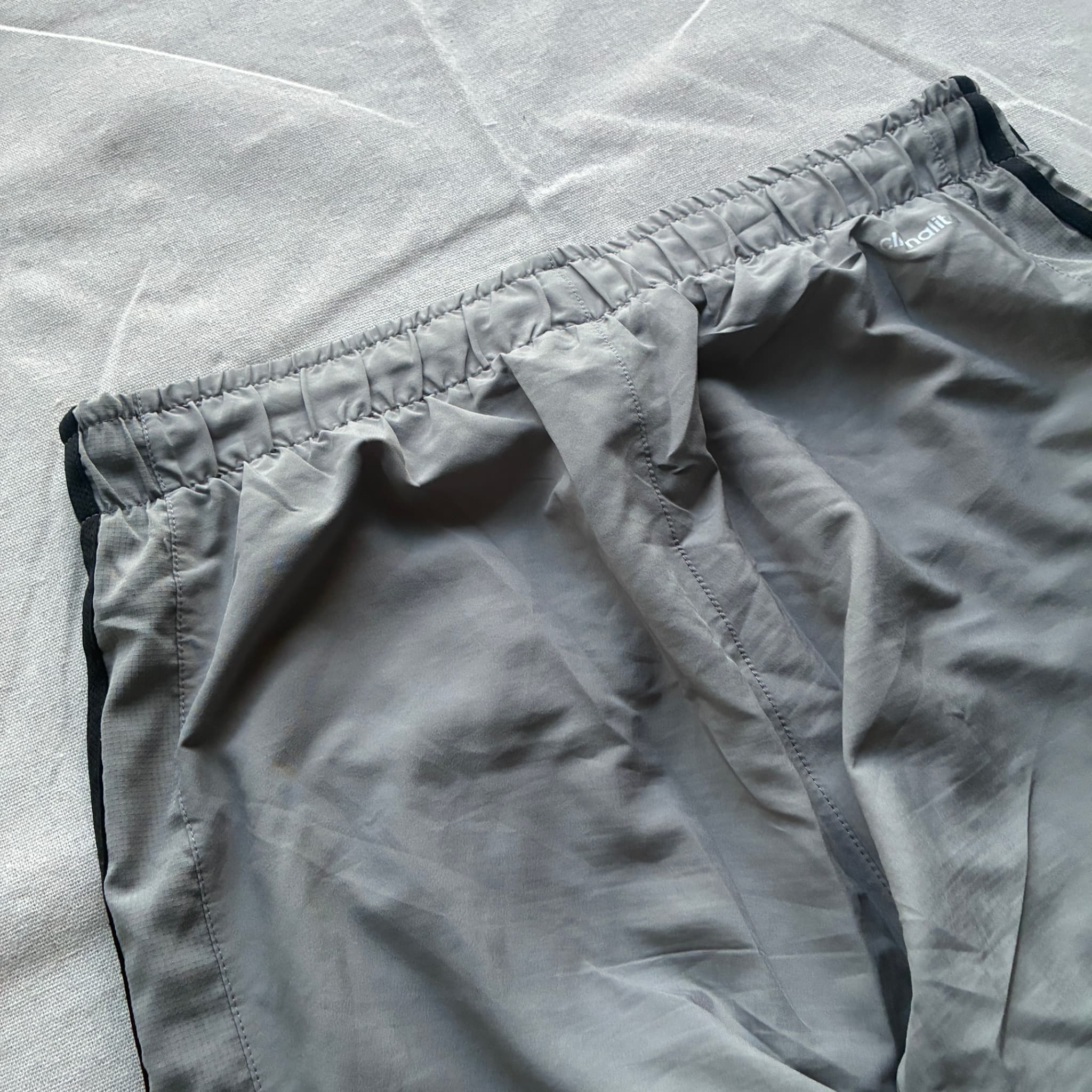 Adidas Men's Grey 3-Stripe Performance Training Shorts Baggy Vintage 2000s M — photo 6 of 7