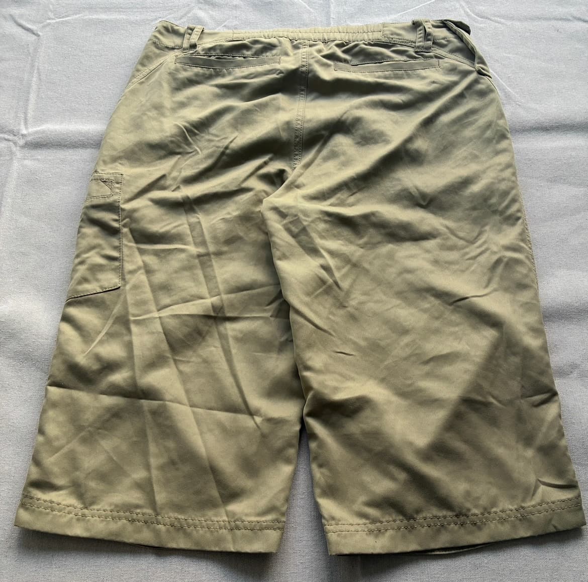 Adidas Men's Khaki Cargo Hiking Shorts Baggy Vintage 2000s Release Size M — photo 5 of 7
