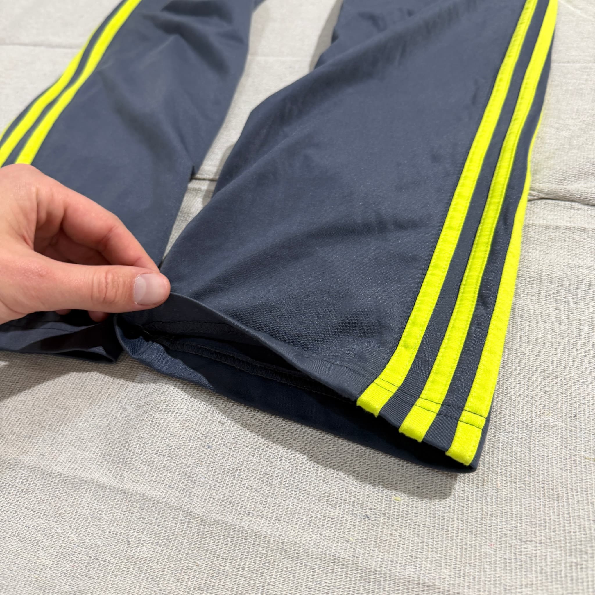 Adidas Men's Navy Blue & Neon Yellow 3-Stripe Track Pants Size L — photo 2 of 6