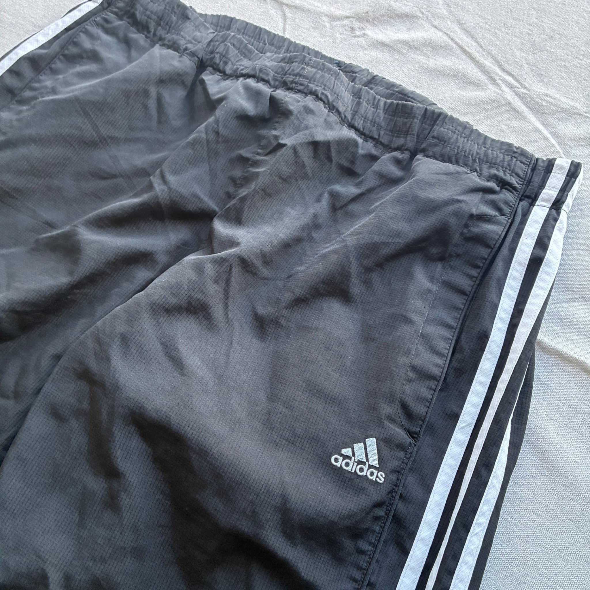 Adidas Men's Three-Stripe Ripstop Athletic Shorts Black XL — photo 3 of 6