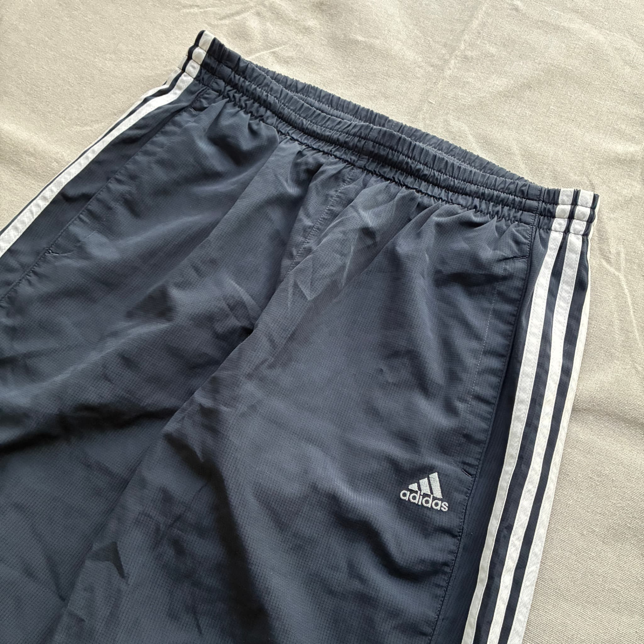 Adidas Men's Three-Stripe Ripstop Shorts Black L — photo 3 of 8